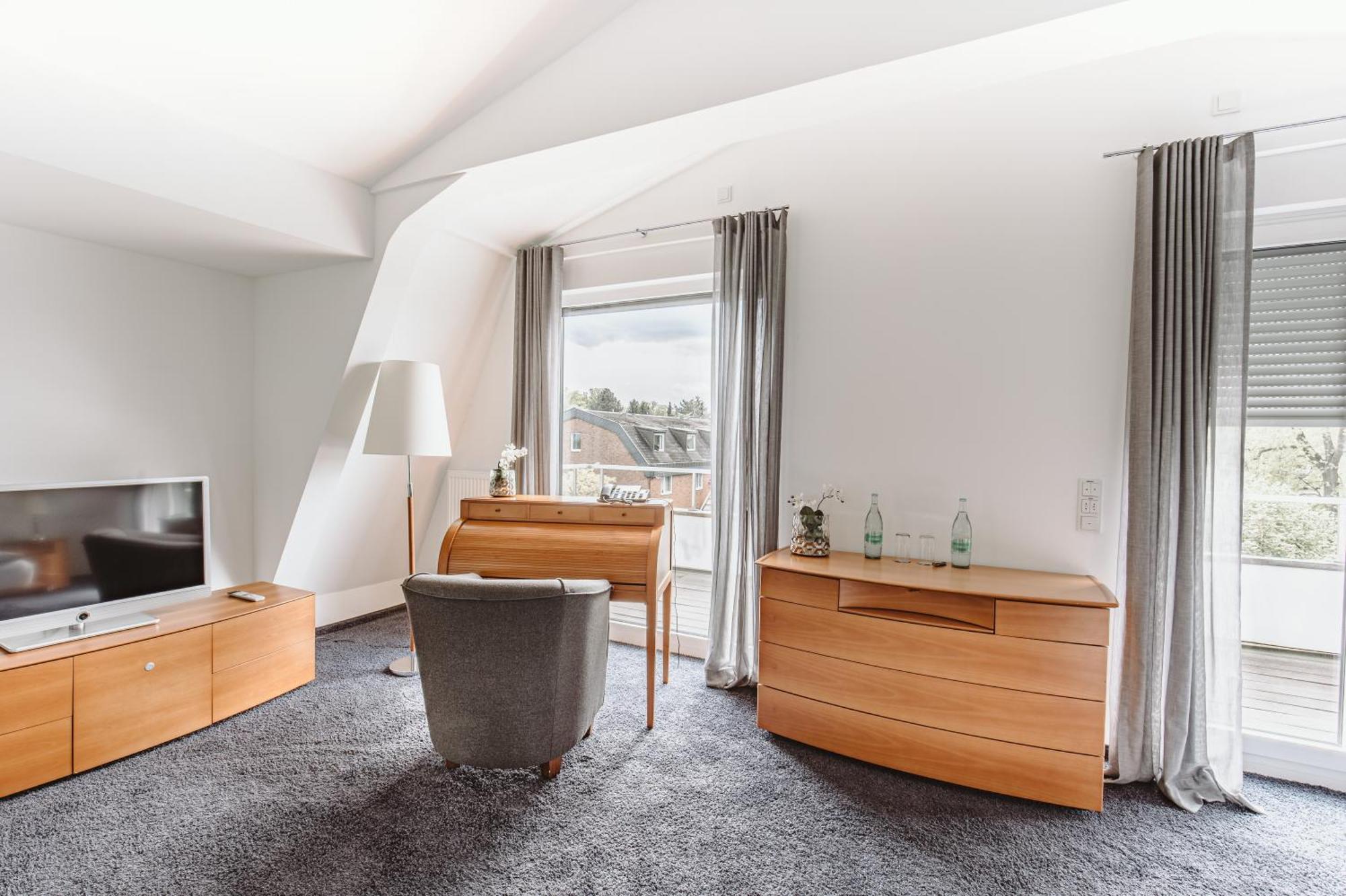 &Repeat Koeln Airport Hotel ภายนอก รูปภาพ