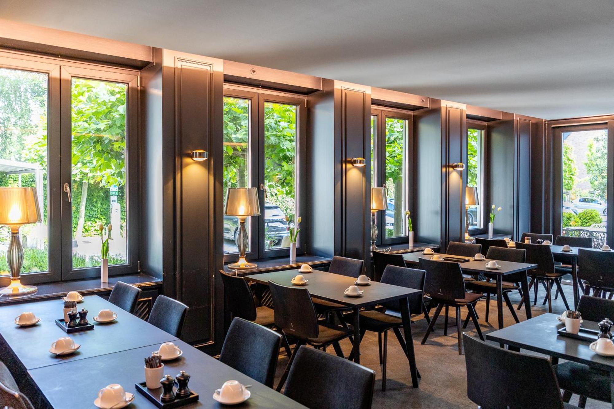 &Repeat Koeln Airport Hotel ภายนอก รูปภาพ