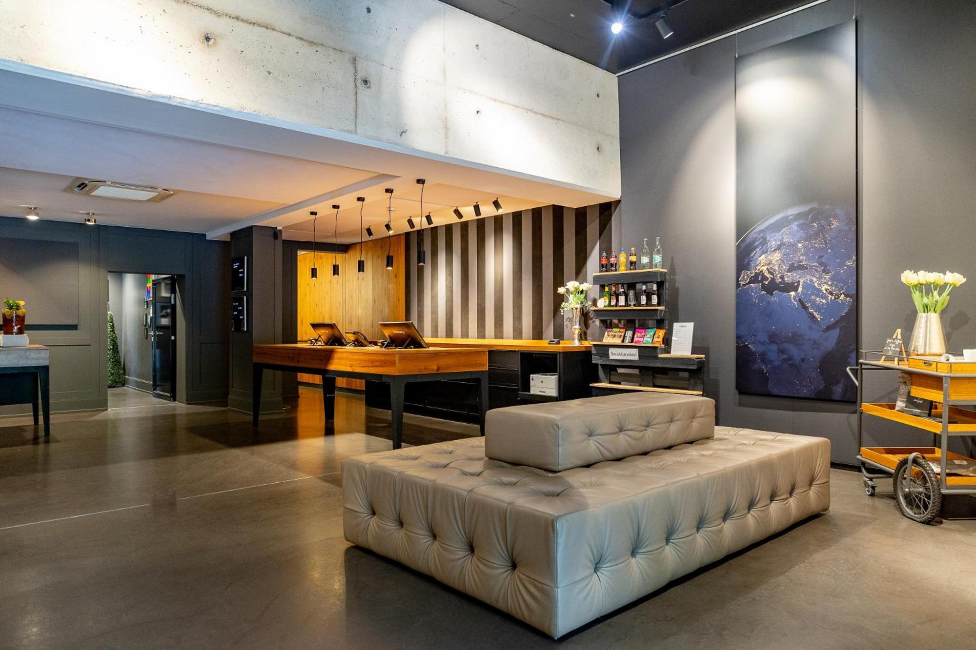 &Repeat Koeln Airport Hotel ภายนอก รูปภาพ